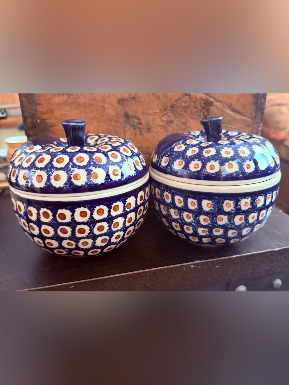 Hand-Painted Blue & White Ceramic Lidded Polish Apple Bakers Pair